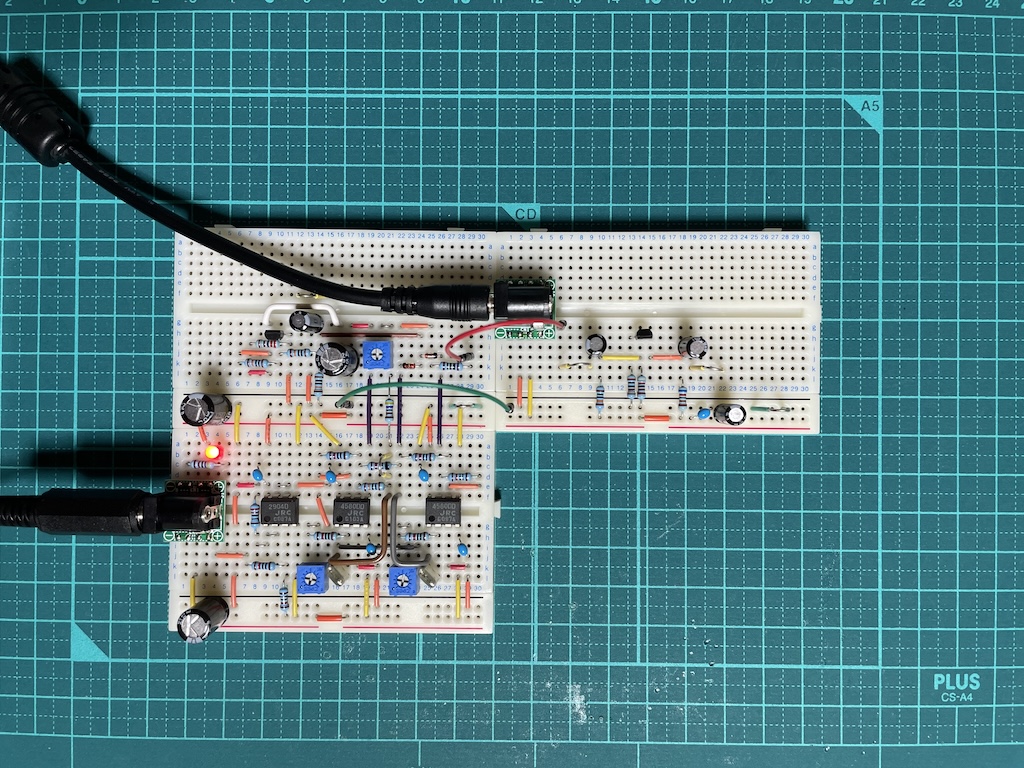 ソース接地増幅回路